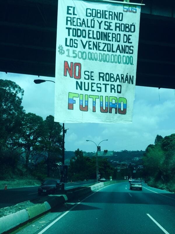 Esto es 15 a la 14 15^14 en Corrupción #qb #venezu... 1 BkD R9UIAAEXTPS